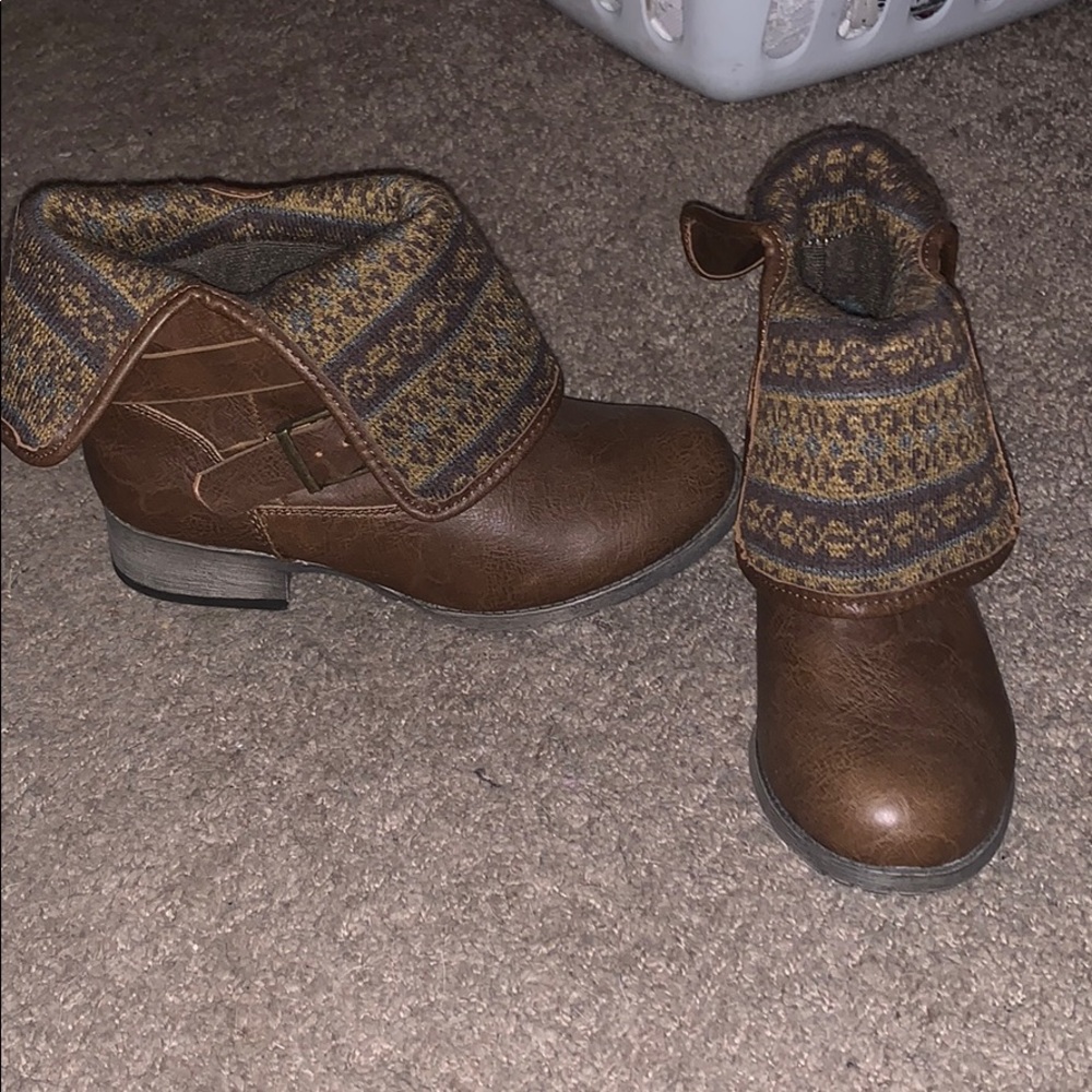 Brown boots